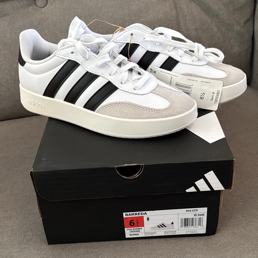 adidas Barreda White Black Low-Top Sneakers